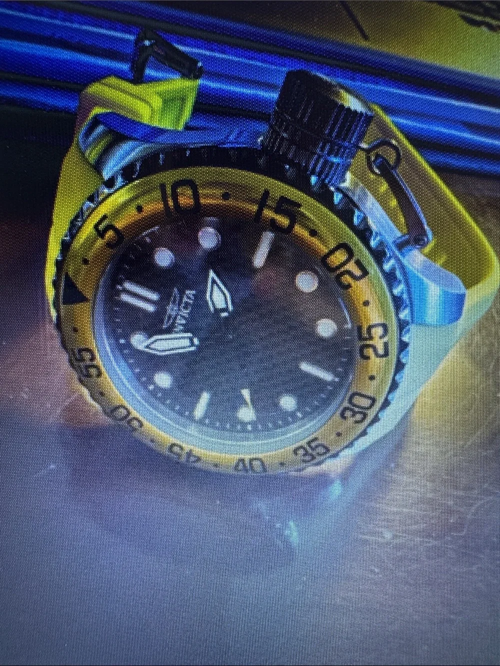 Invicta Men’s Yellow and Black Dive Watch - Bold Sport Design